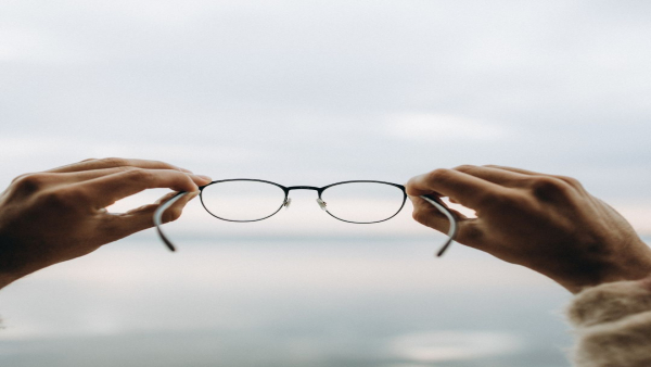 求人検索の前に読むべき｜働きやすい介護施設の全てが分かるコラム